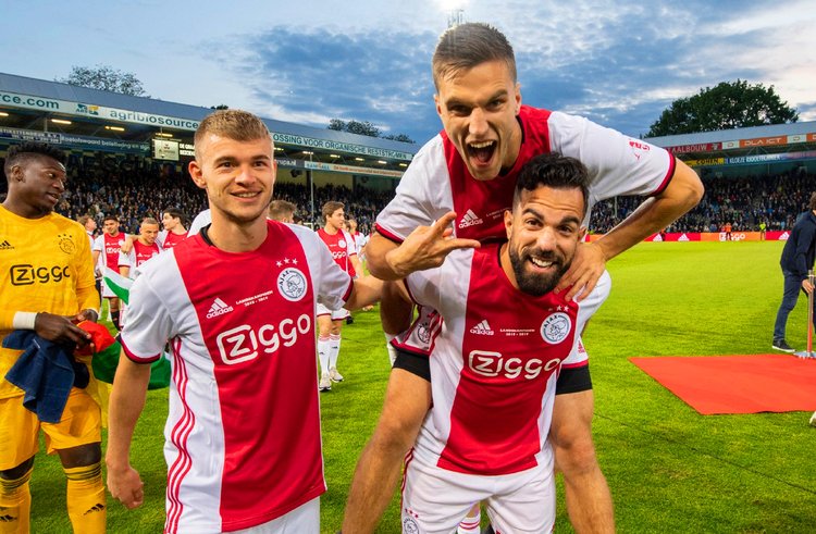 某中甲球队 某中甲球队